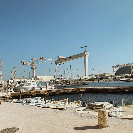 Alon *